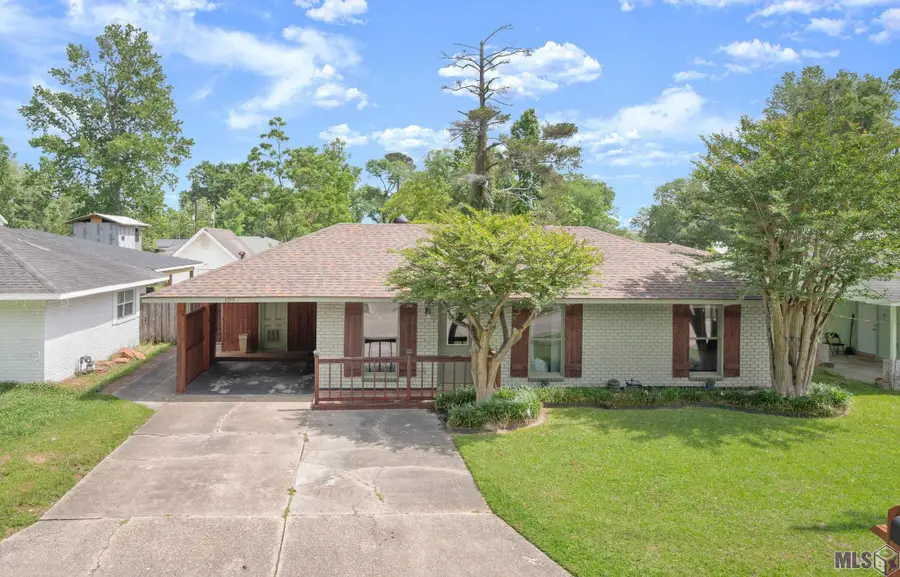 109 Pinoak St, Denham Springs, LA 70726 - #2