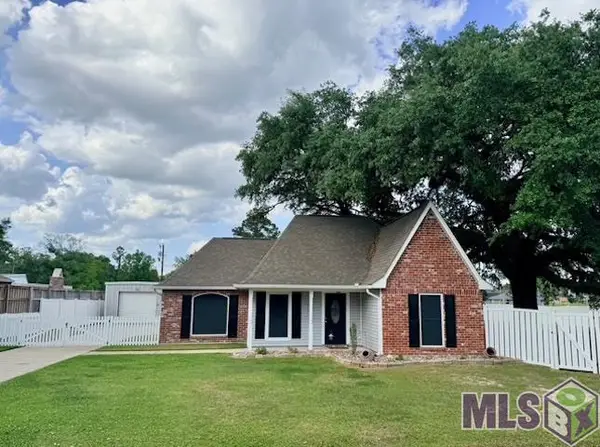 7903 Oakland Dr, Denham Springs, LA 70706