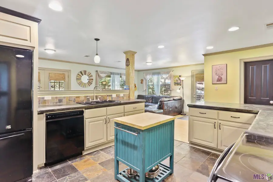 10437 Byrnes Rd, Saint Francisville, LA 70775 - #3