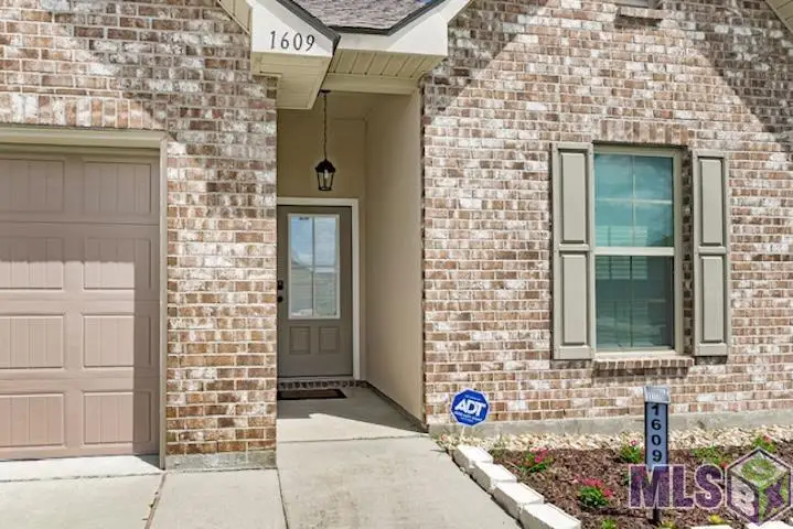 1609 Rangeland Ave, Zachary, LA 70791 - #2