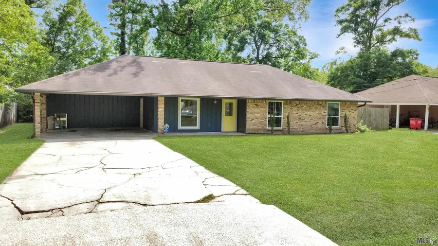 8054 Minglewood Ave, Denham Springs, LA 70706 - #2