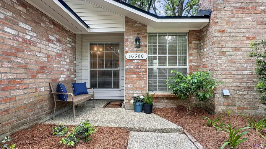 16590 La Louisiane Ct, Old Jefferson, LA 70817 - #2