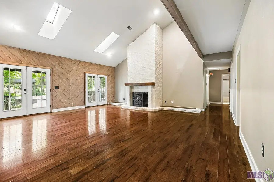 14370 Dallas Dr, Denham Springs, LA 70726 - #3