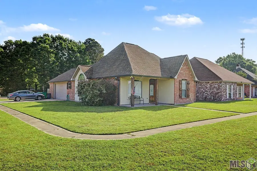 9305 Rue De Benoit, Denham Springs, LA 70706 - #3