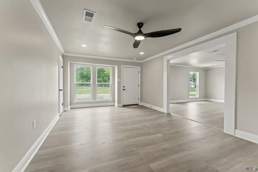 1635 Outrigger Dr, Baton Rouge, LA 70816 - #3