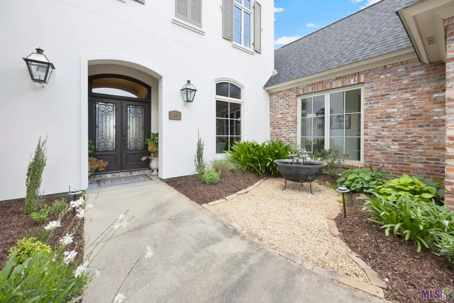 2219 S Turnberry Ave, Zachary, LA 70791 - #2
