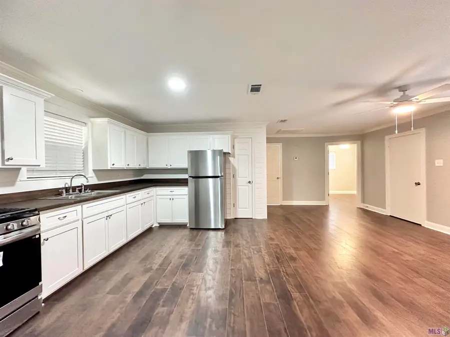 8252 Louis St, Sorrento, LA 70778 - #3
