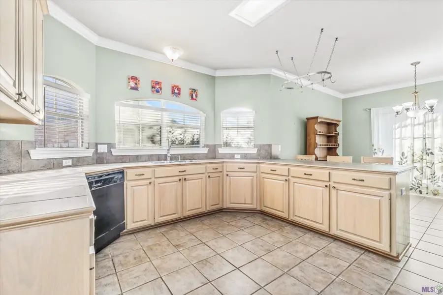 6500 Summerlin Dr, Zachary, LA 70791 - #3