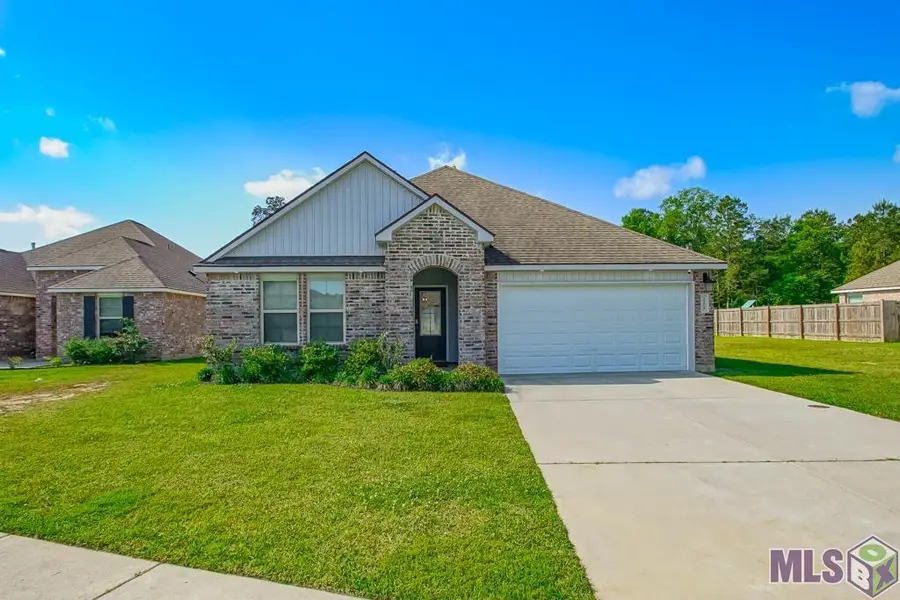 35572 Grovemont Dr, Denham Springs, LA 70706 - #3