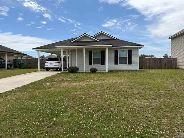 34997 Rayville Dr, Denham Springs, LA 70706