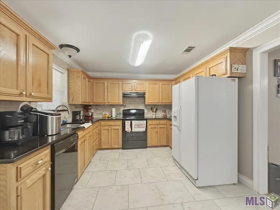 30961 Linder Rd, Denham Springs, LA 70726 - #2