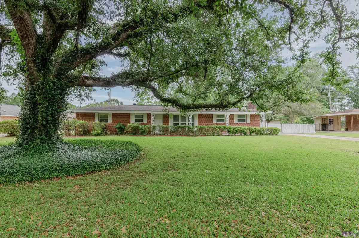 6674 Thelmadale Dr, Central, LA 70739 - #1