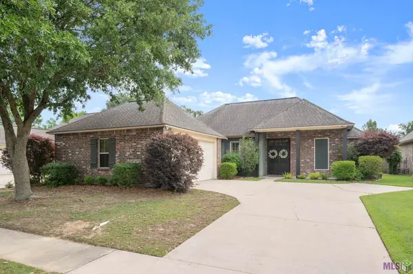 5431 Parkknoll Place Dr, Baton Rouge, LA 70816