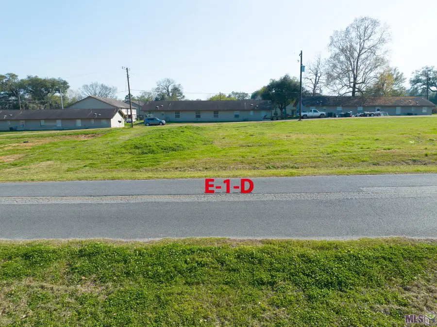 9756 West Feliciana Pkwy, Saint Francisville, LA 70775 - #3