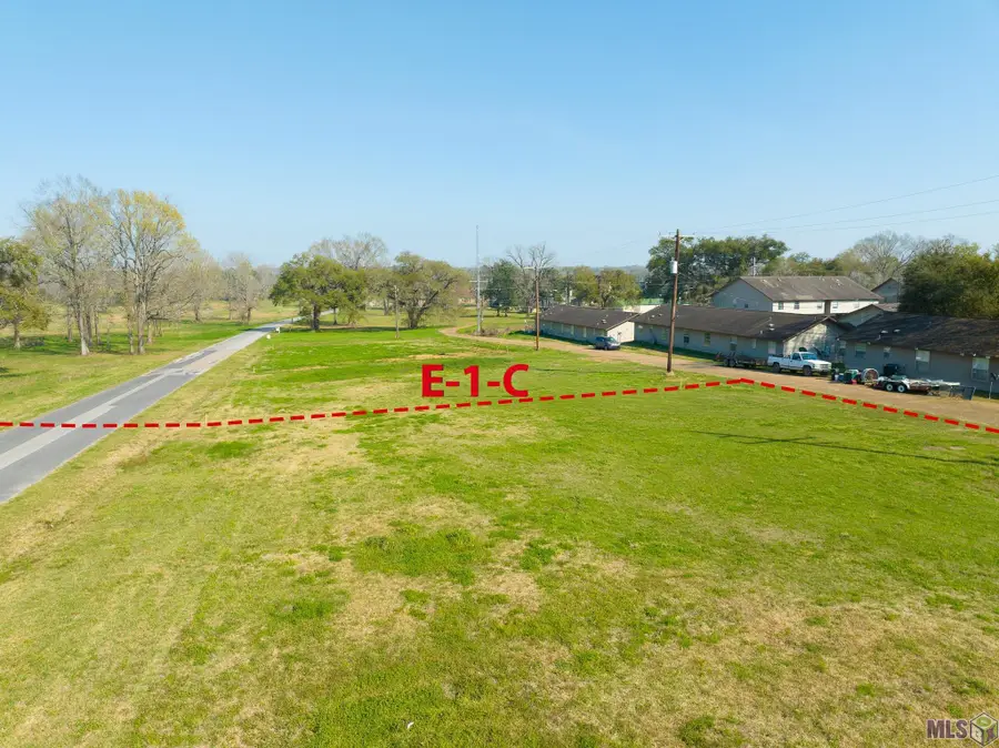 9746 West Feliciana Pkwy, Saint Francisville, LA 70775 - #2