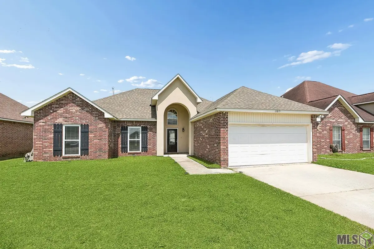 23879 Southpoint Dr, Denham Springs, LA 70726 - #1