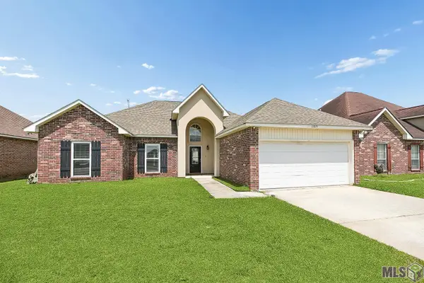 23879 Southpoint Dr, Denham Springs, LA 70726