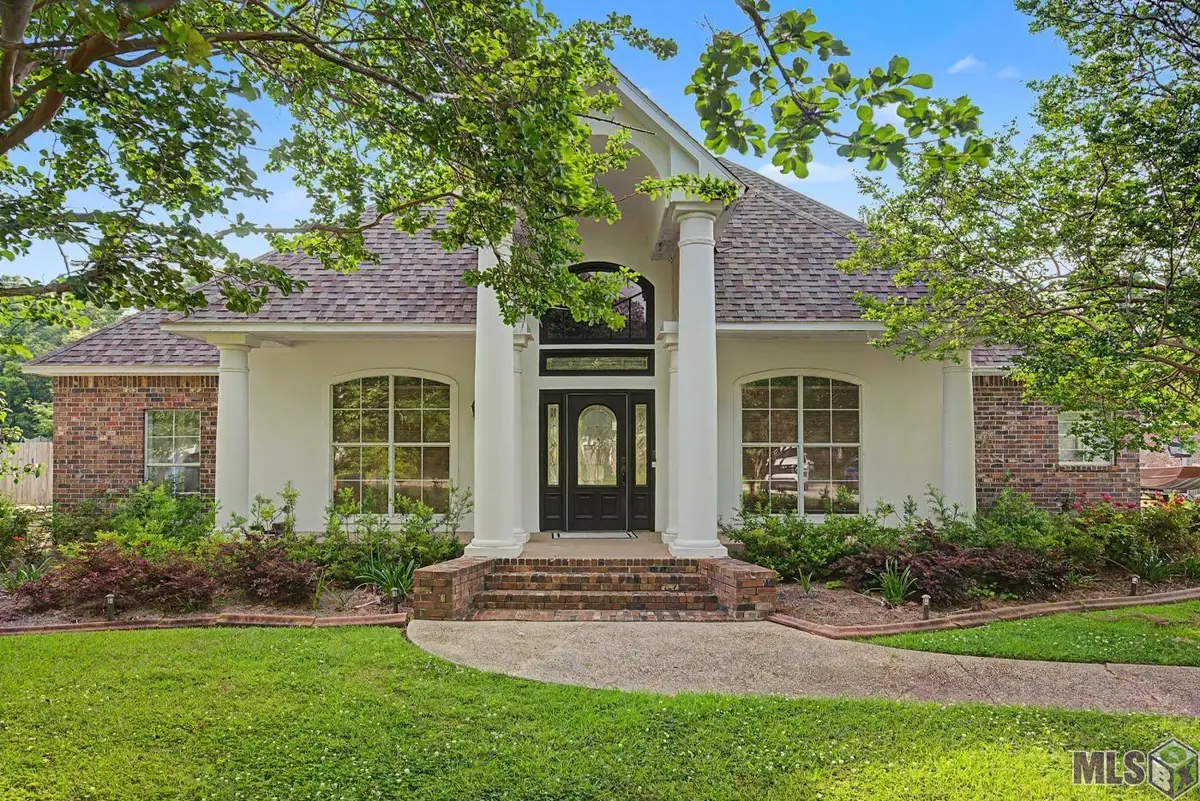 35110 Stone Castle Dr, Denham Springs, LA 70706 - #1