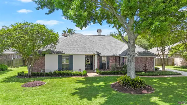 15457 Therese Ct, Prairieville, LA 70769