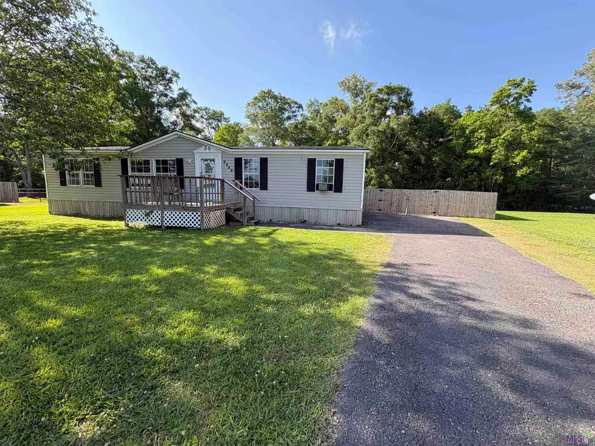 9949 King Arthur Ave, Denham Springs, LA 70706 - #1