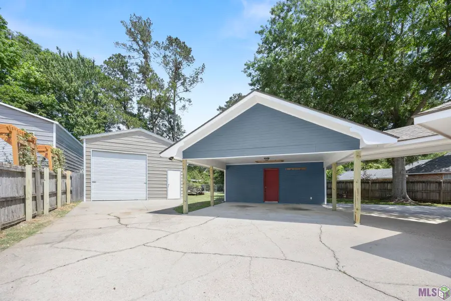 1503 Weeping Willow Dr, Denham Springs, LA 70726 - #2