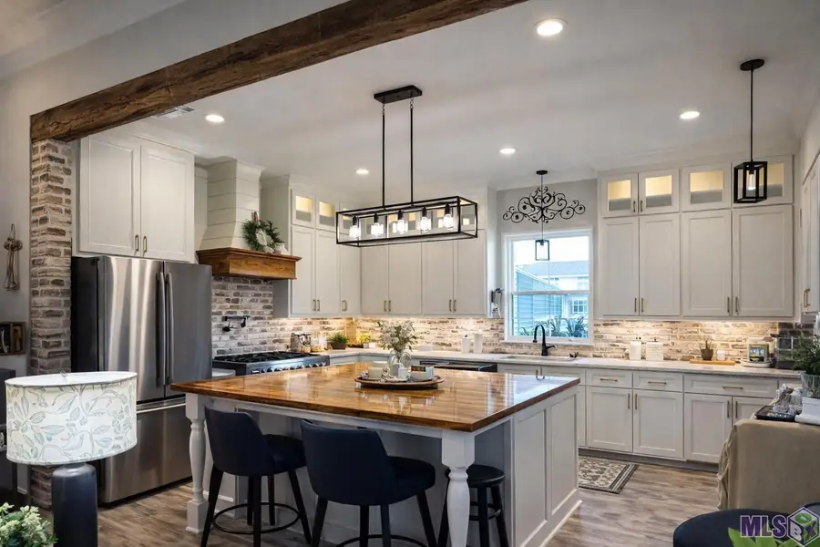 26234 Riverscape Dr, Springfield, LA 70462 - #3