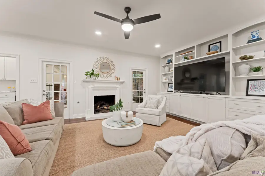 1924 Dahlia St, Baton Rouge, LA 70808 - #2