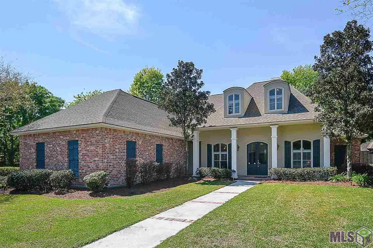 3130 Plantation Key Dr, Baton Rouge, LA 70816 - #1