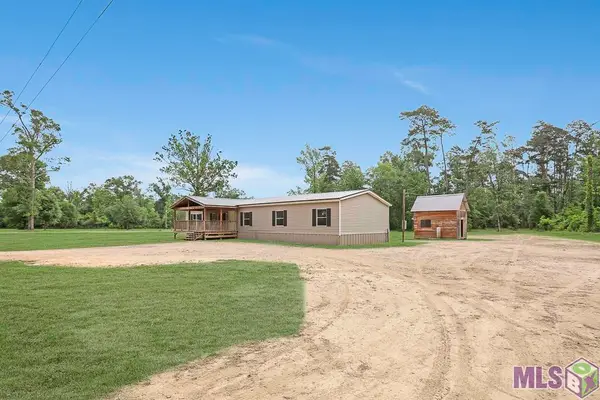 30288 Pine Alley Rd, Springfield, LA 70462