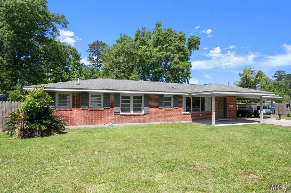 809 Poplar St, Denham Springs, LA 70726 - #1