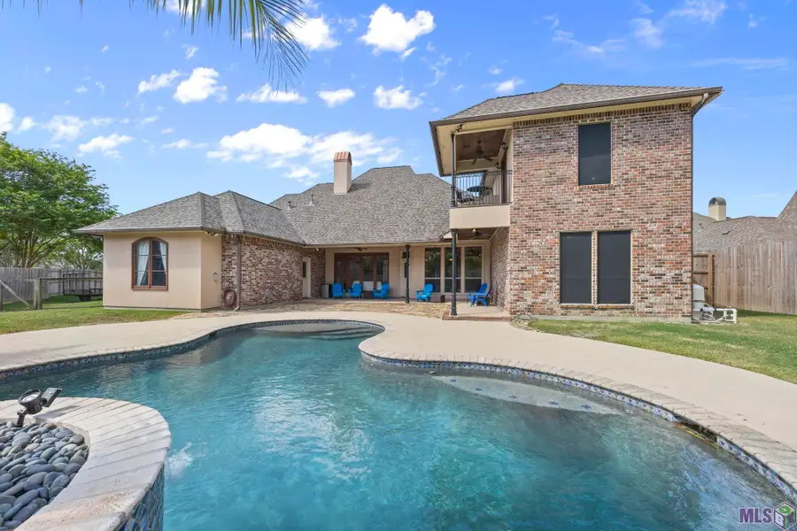 17747 E Purple Martin Ct, Baton Rouge, LA 70816 - #2