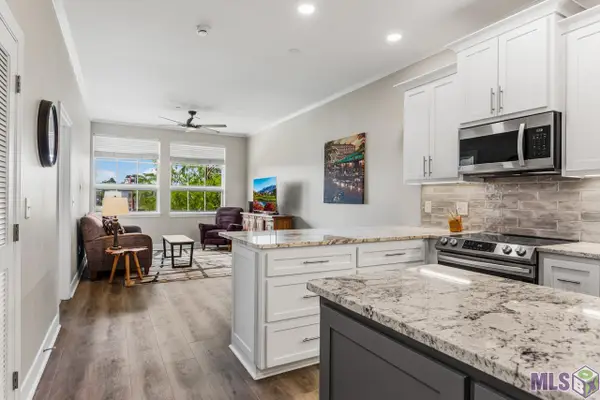 7707 Bluebonnet Blvd #204, Baton Rouge, LA 70810