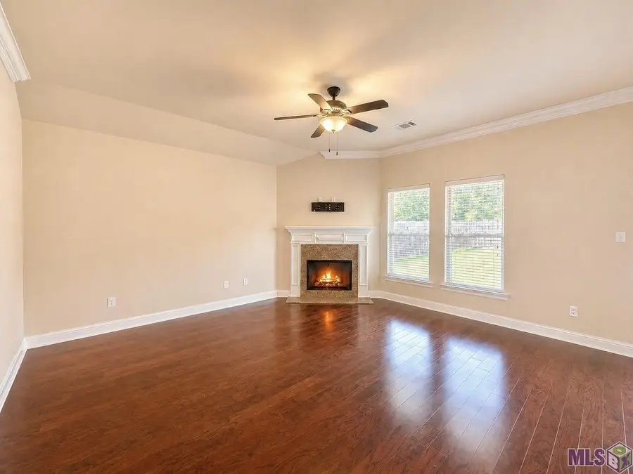 1337 Cedar Trail Ave, Zachary, LA 70791 - #2
