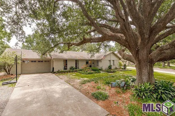 5734 Hyacinth Ave, Baton Rouge, LA 70808