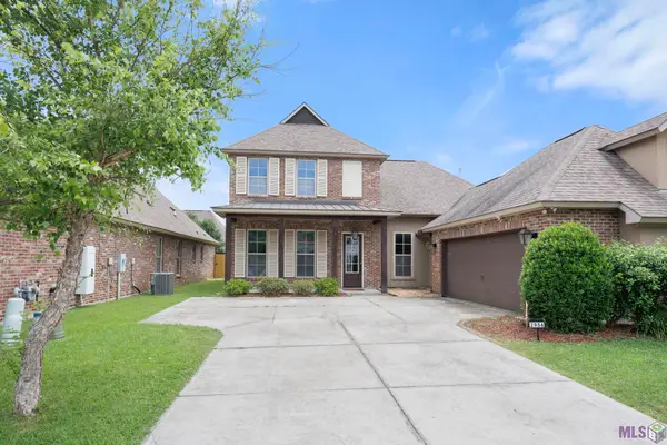 2956 Meadow Grove Ave, Zachary, LA 70791