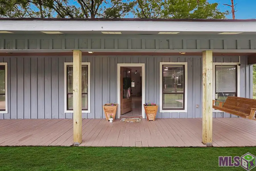 29901 Magnolia Dr, Walker, LA 70785 - #2