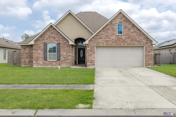 15679 Heartstone Dr, Prairieville, LA 70769
