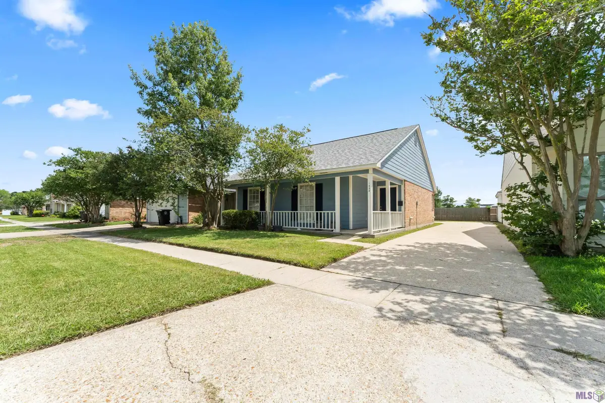 1885 Winter Ridge Ave, Baton Rouge, LA 70816 - #1