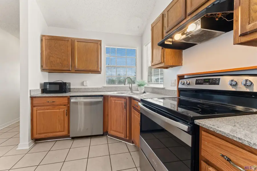 1885 Winter Ridge Ave, Baton Rouge, LA 70816 - #3
