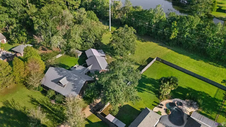 14520 Carroll Ave, Walker, LA 70785 - #2