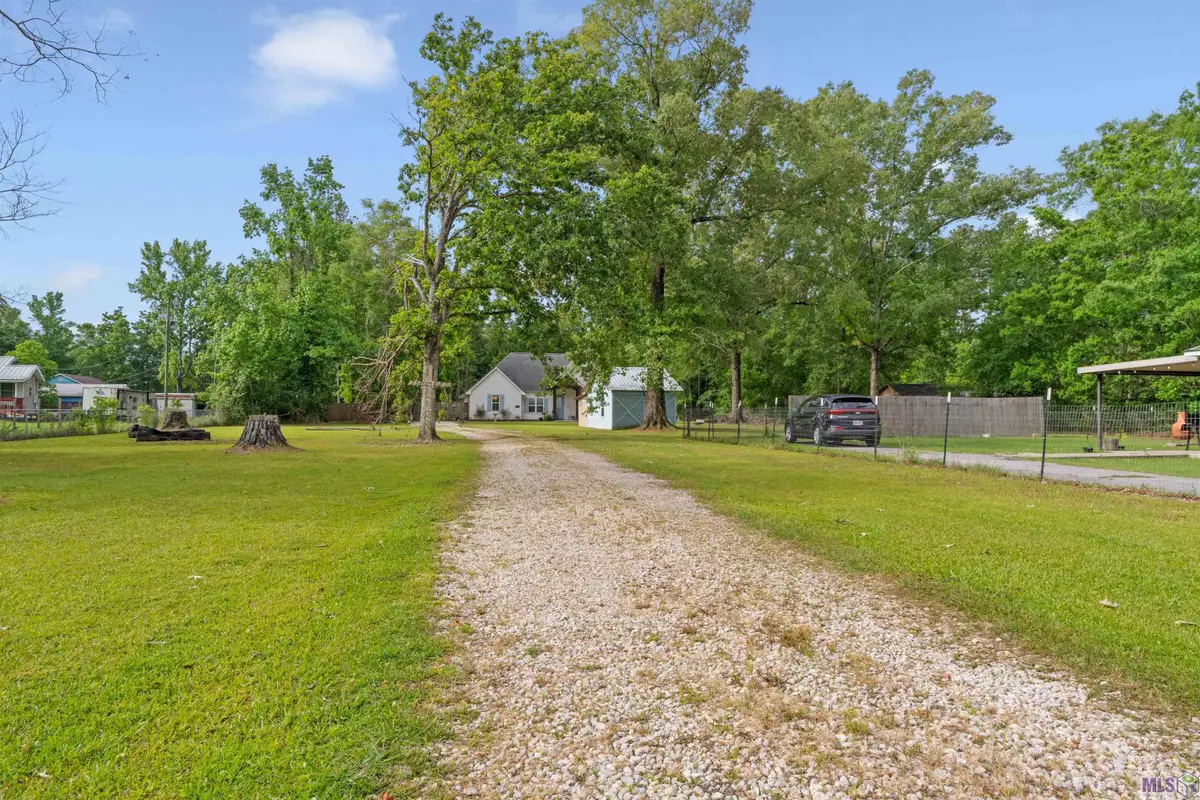 13698 Hammack Rd, Denham Springs, LA 70726 - #1