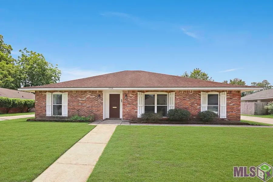 8958 Cottage Dr, Baton Rouge, LA 70806 - #2