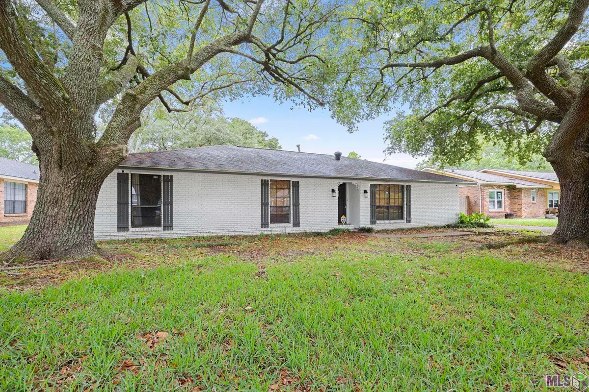 1054 Barkley Dr, Baton Rouge, LA 70810 - #1