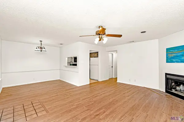 141 E Boyd Dr #302, Baton Rouge, LA 70808