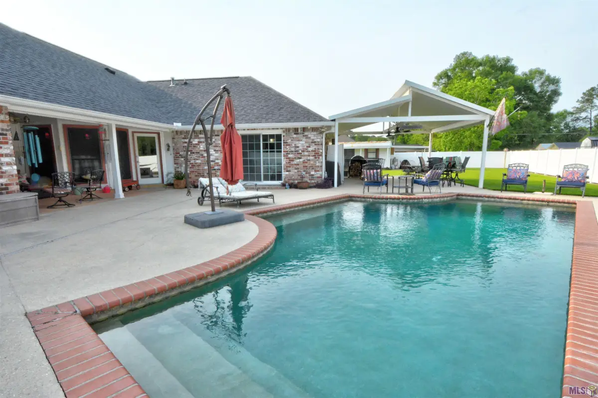 14924 Wilmington Dr, Pride, LA 70770 - #1