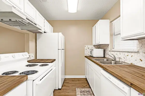 1826 S Brightside View Dr #M, Baton Rouge, LA 70820