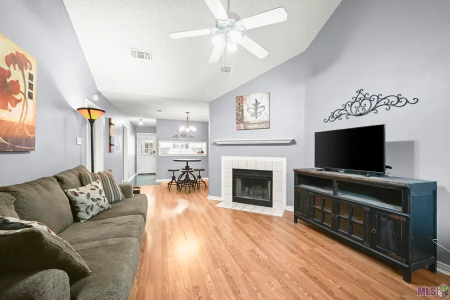 9320 Jefferson Hwy, Baton Rouge, LA 70809 - #3