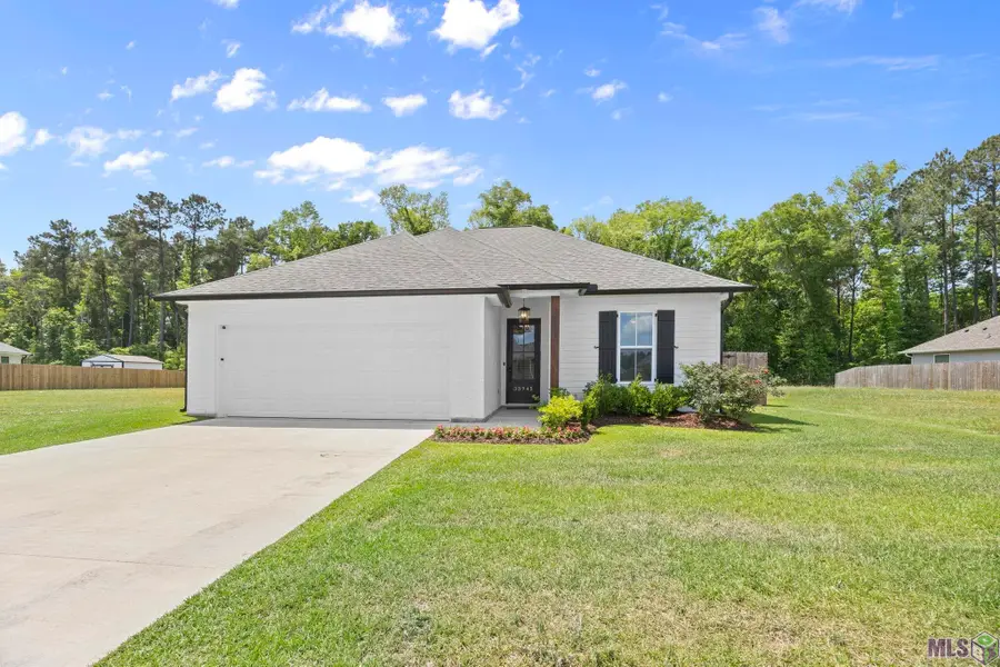 33945 Highridge Ave, Denham Springs, LA 70706 - #3