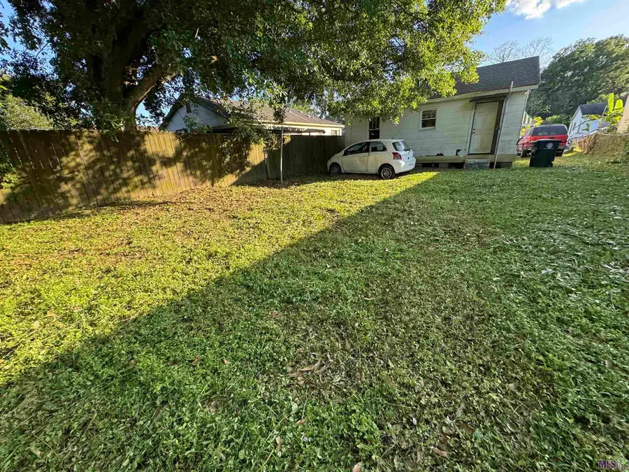 8764 Thelma St, Baton Rouge, LA 70807 - #2