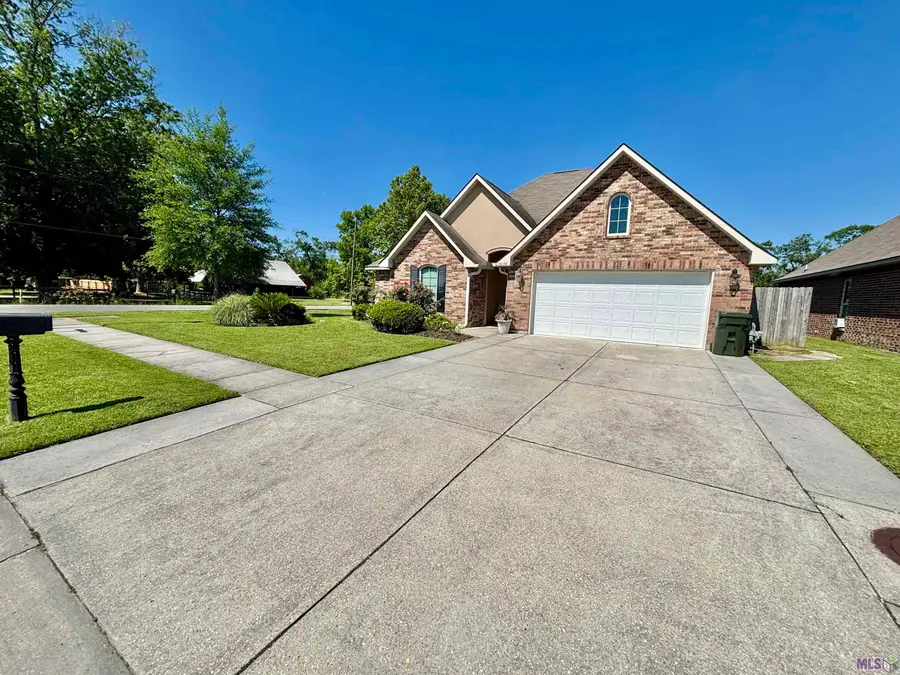 42198 Marblestone Ave, Prairieville, LA 70769 - #2